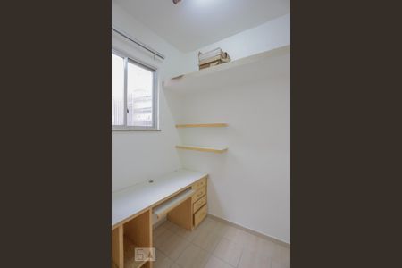 Quarto de Serviço de apartamento para alugar com 2 quartos, 70m² em Tijuca, Rio de Janeiro