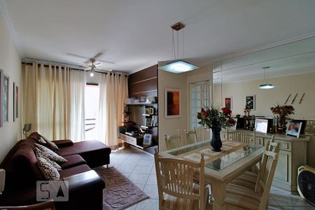 Sala de apartamento para alugar com 3 quartos, 74m² em Vila Andrade, São Paulo