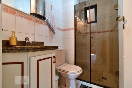 Apartamento à venda com 74m², 3 quartos e 2 vagas Apartamento à venda com 74m², 3 quartos e 2 vagasBanheiro