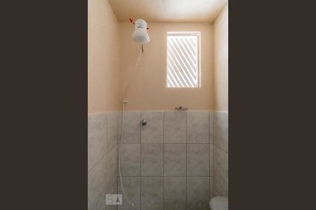 Banheiro de kitnet/studio à venda com 1 quarto, 30m² em Sagrada Família, Belo Horizonte