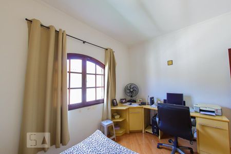 Casa à venda com 384m², 4 quartos e 6 vagas Casa à venda com 384m², 4 quartos e 6 vagasQuarto 2