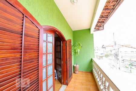 Casa à venda com 384m², 4 quartos e 6 vagas Casa à venda com 384m², 4 quartos e 6 vagasSacada da Suite