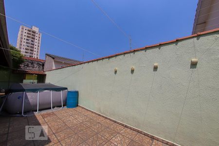 Casa à venda com 384m², 4 quartos e 6 vagas Casa à venda com 384m², 4 quartos e 6 vagasQuintal