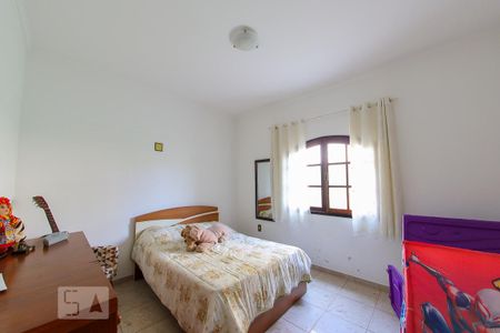 Casa à venda com 384m², 4 quartos e 6 vagas Casa à venda com 384m², 4 quartos e 6 vagasQuarto 3