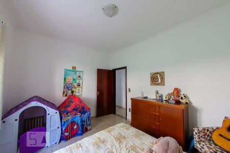 Casa à venda com 384m², 4 quartos e 6 vagas Casa à venda com 384m², 4 quartos e 6 vagasQuarto 3