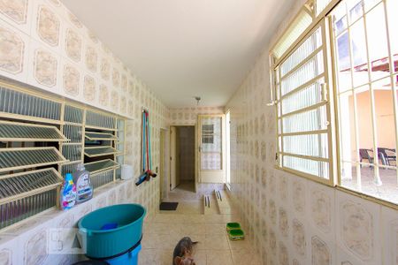 Casa à venda com 384m², 4 quartos e 6 vagas Casa à venda com 384m², 4 quartos e 6 vagasArea de Serviço
