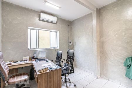 Casa à venda com 320m², 5 quartos e 1 vaga Casa à venda com 320m², 5 quartos e 1 vagaQuarto 1
