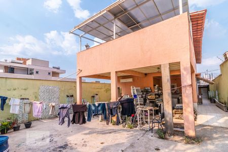 Casa à venda com 320m², 5 quartos e 1 vaga Casa à venda com 320m², 5 quartos e 1 vagaÁrea externa