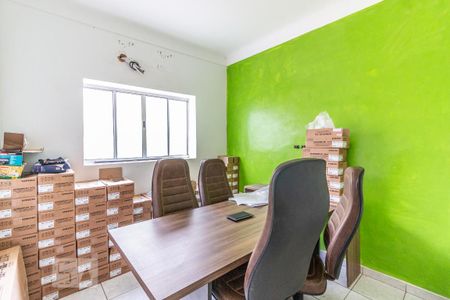 Casa à venda com 320m², 5 quartos e 1 vaga Casa à venda com 320m², 5 quartos e 1 vagaQuarto 3