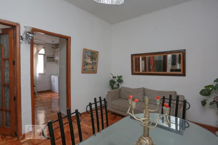 Apartamento à venda com 60m², 2 quartos e sem vagaSala