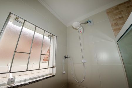 Apartamento para alugar com 68m², 2 quartos e 1 vaga Apartamento para alugar com 68m², 2 quartos e 1 vagaBanheiro social