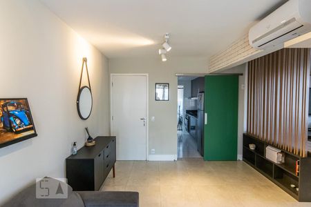 Sala de apartamento para alugar com 1 quarto, 49m² em Vila Bertioga, São Paulo