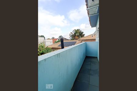 Casa de condomínio à venda com 322m², 4 quartos e 4 vagas Casa de condomínio à venda com 322m², 4 quartos e 4 vagasVaranda da suíte