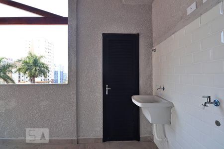 Apartamento à venda com 120m², 2 quartos e 1 vagaÁrea de Serviço