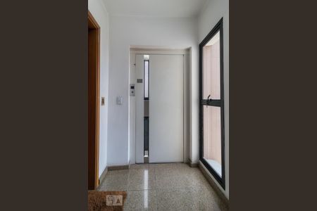 Apartamento à venda com 96m², 3 quartos e 2 vagasHall elevador