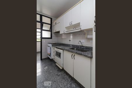 Apartamento à venda com 96m², 3 quartos e 2 vagasCozinha