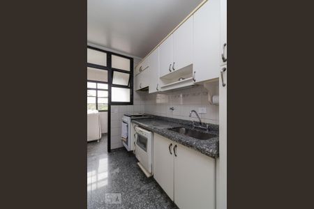 Apartamento à venda com 96m², 3 quartos e 2 vagasCozinha