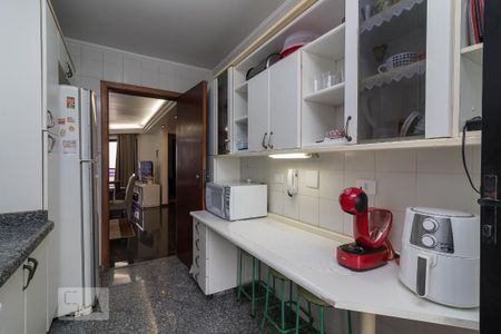 Apartamento à venda com 96m², 3 quartos e 2 vagasCozinha