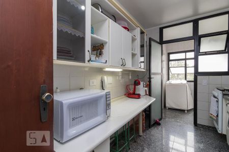 Apartamento à venda com 96m², 3 quartos e 2 vagasCozinha