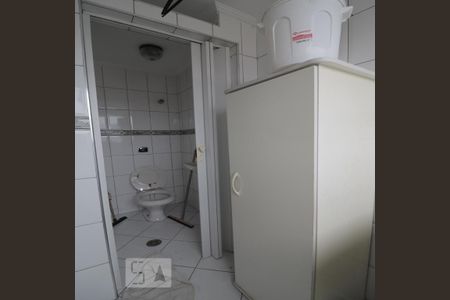 Apartamento para alugar com 65m², 2 quartos e sem vagaArea de serviço