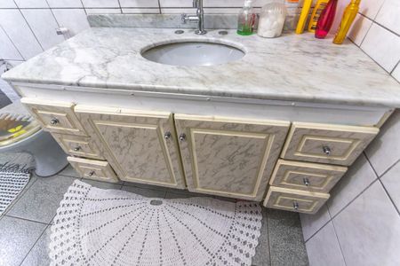 Casa à venda com 150m², 5 quartos e 2 vagasArmário