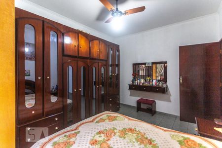 Casa à venda com 150m², 5 quartos e 2 vagasQuarto 4