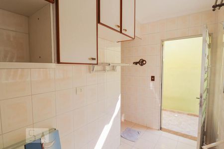 Casa à venda com 186m², 3 quartos e 2 vagas Casa à venda com 186m², 3 quartos e 2 vagasDespensa