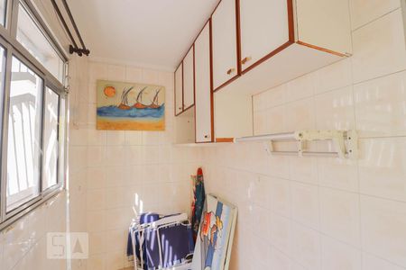 Casa à venda com 186m², 3 quartos e 2 vagas Casa à venda com 186m², 3 quartos e 2 vagasDespensa