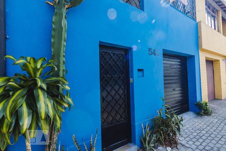 Casa para alugar com 168m², 4 quartos e 1 vagaFachada