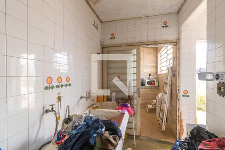 Casa à venda com 210m², 4 quartos e 2 vagas Casa à venda com 210m², 4 quartos e 2 vagasÁrea de Serviço