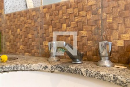 Casa à venda com 210m², 4 quartos e 2 vagas Casa à venda com 210m², 4 quartos e 2 vagasBanheiro Quarto 2