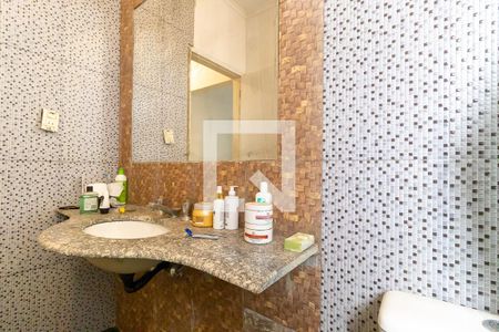 Casa à venda com 210m², 4 quartos e 2 vagas Casa à venda com 210m², 4 quartos e 2 vagasBanheiro Quarto 2