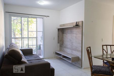Sala de apartamento para alugar com 3 quartos, 70m² em Teresópolis, Porto Alegre