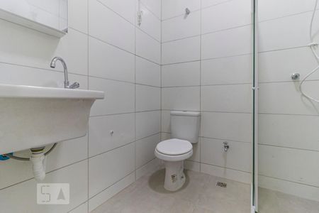 Banheiro de kitnet/studio para alugar com 1 quarto, 32m² em Santa Efigênia, São Paulo