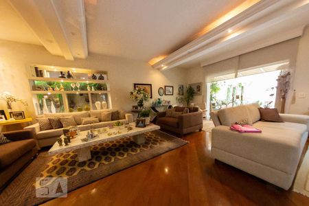 Sala de casa à venda com 4 quartos, 500m² em City América, São Paulo