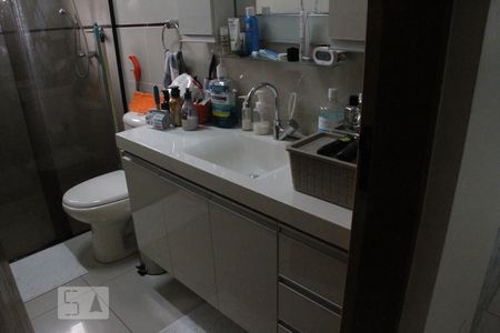 Banheiro Superior de casa à venda com 5 quartos, 150m² em Vila Graciosa, São Paulo