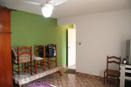 Casa à venda com 150m², 5 quartos e 3 vagasQuarto Fundos