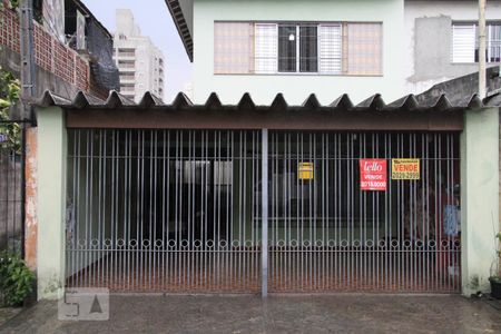 Casa à venda com 150m², 5 quartos e 3 vagasFachada