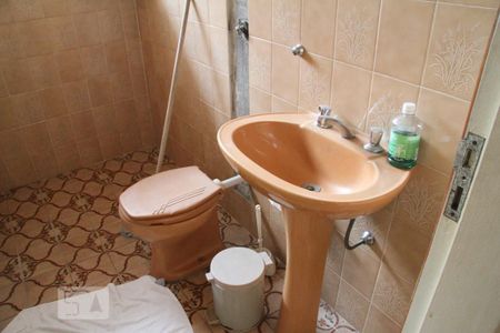 Casa à venda com 150m², 5 quartos e 3 vagasBanheiro Fundos