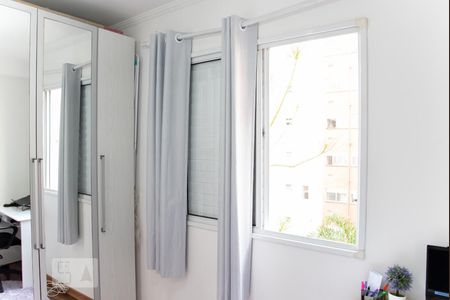 Quarto 1 de apartamento para alugar com 2 quartos, 43m² em Vila Talarico, São Paulo