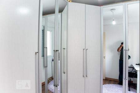 Quarto 1 de apartamento para alugar com 2 quartos, 43m² em Vila Talarico, São Paulo
