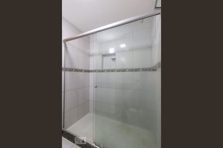 Apartamento para alugar com 80m², 2 quartos e sem vaga Apartamento para alugar com 80m², 2 quartos e sem vagaBanheiro Corredor