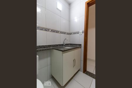 Apartamento para alugar com 80m², 2 quartos e sem vaga Apartamento para alugar com 80m², 2 quartos e sem vagaBanheiro Corredor