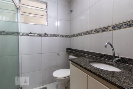Apartamento para alugar com 80m², 2 quartos e sem vaga Apartamento para alugar com 80m², 2 quartos e sem vagaBanheiro Corredor