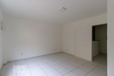 Apartamento para alugar com 80m², 2 quartos e sem vaga Apartamento para alugar com 80m², 2 quartos e sem vagaSala