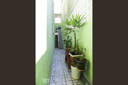 Casa à venda com 107m², 4 quartos e 2 vagasQuintal