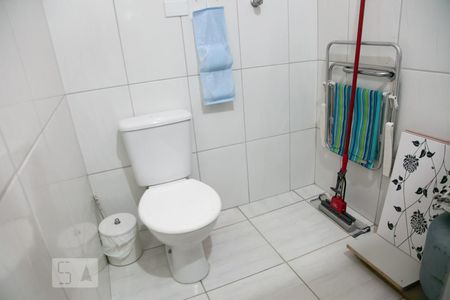 Casa à venda com 107m², 4 quartos e 2 vagasBanheiro 3