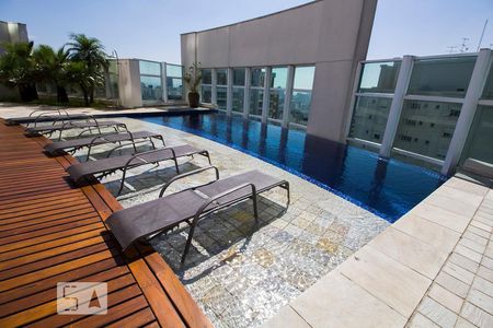 Apartamento à venda com 187m², 2 quartos e 2 vagasÁrea comum - Piscina