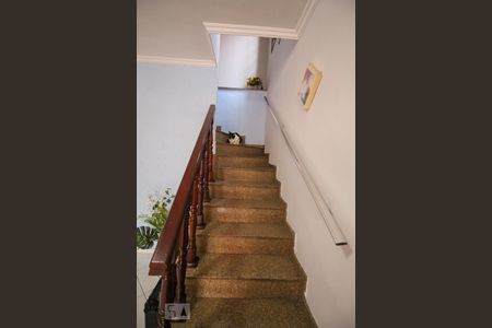 Escada de casa à venda com 4 quartos, 150m² em Jardim Sao Jose (zona Norte), São Paulo