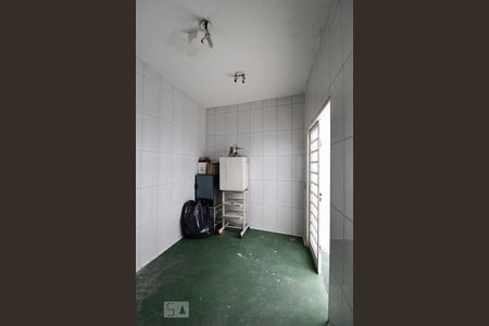 Casa à venda com 140m², 3 quartos e sem vaga Casa à venda com 140m², 3 quartos e sem vagaLavanderia 1